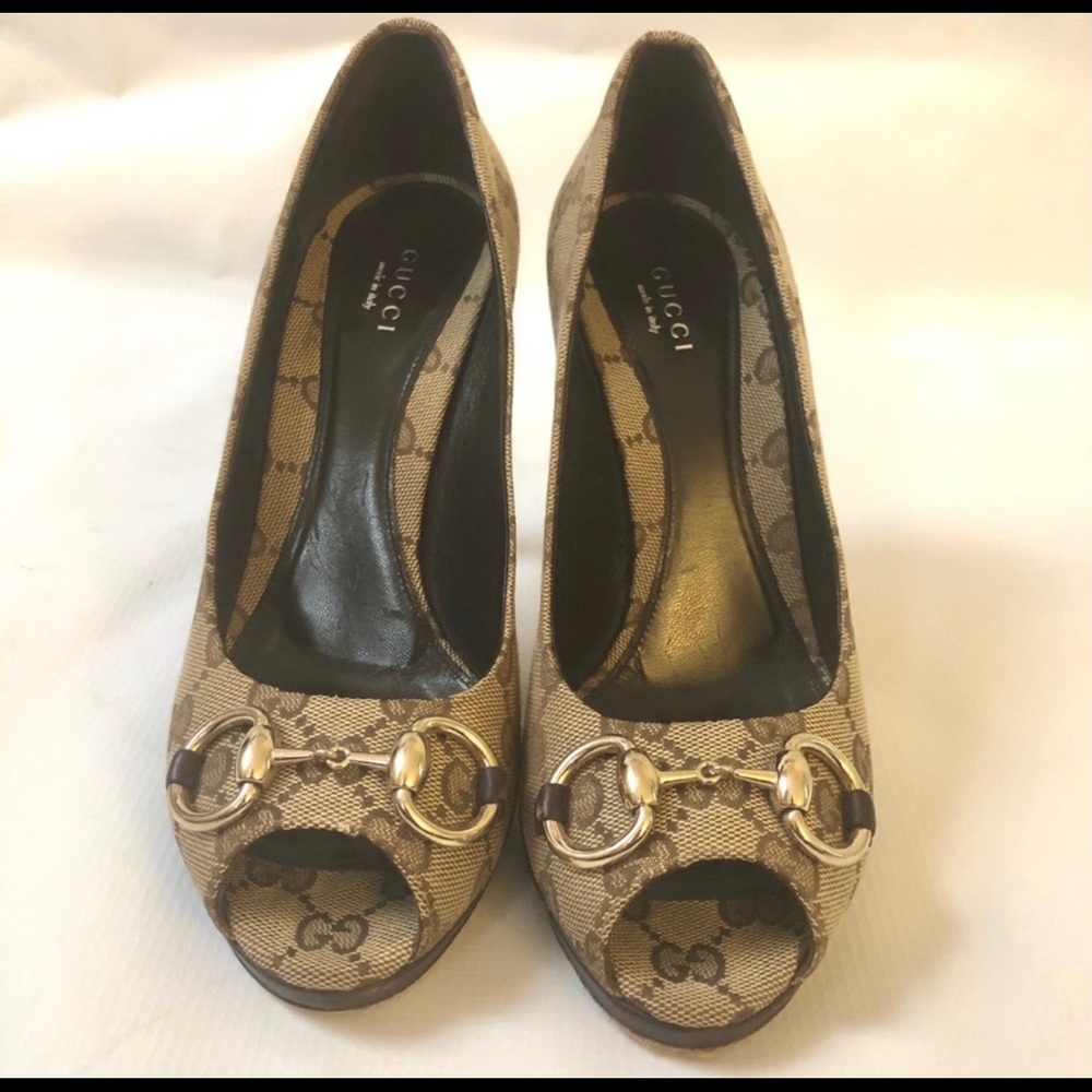 💕GUCCI monogram horse bit heels size 37.5🎉